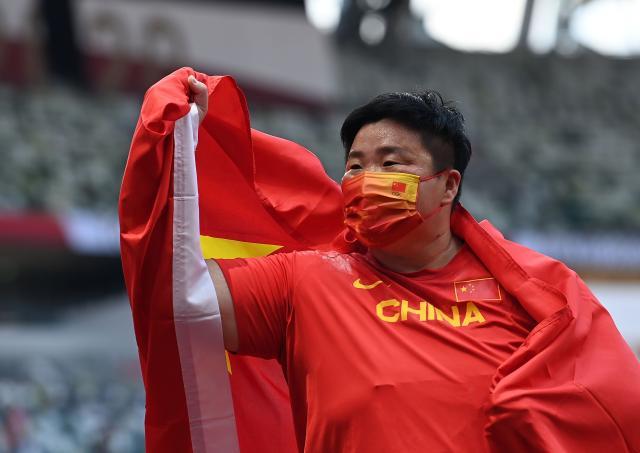 中超直播-掷地有金“四朝元老”终圆梦 巩立姣登上最高领奖台